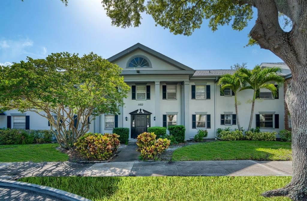 1160 RUE DES CHATEAUX UNIT 1C SOUTH PASADENA, FL 33707