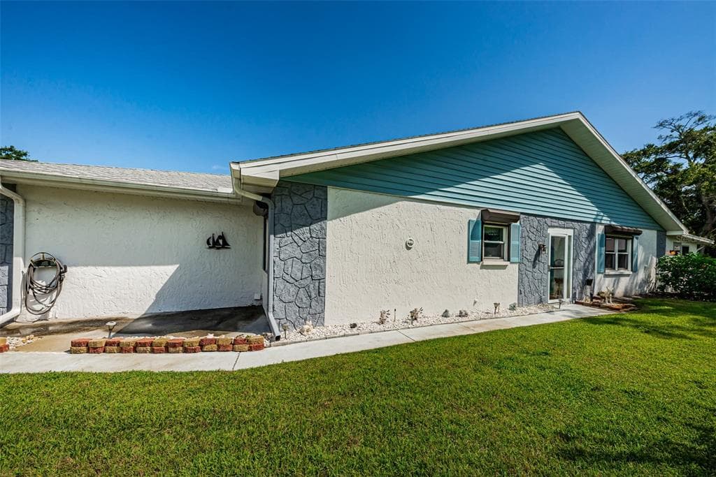 3228 MCMATH DRIVE PALM HARBOR, FL 34684