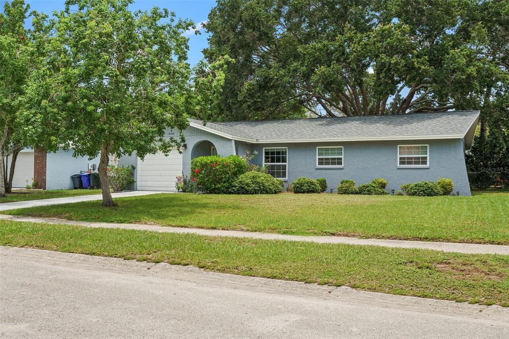 1606 GREENWOOD DRIVE DUNEDIN, FL 34698