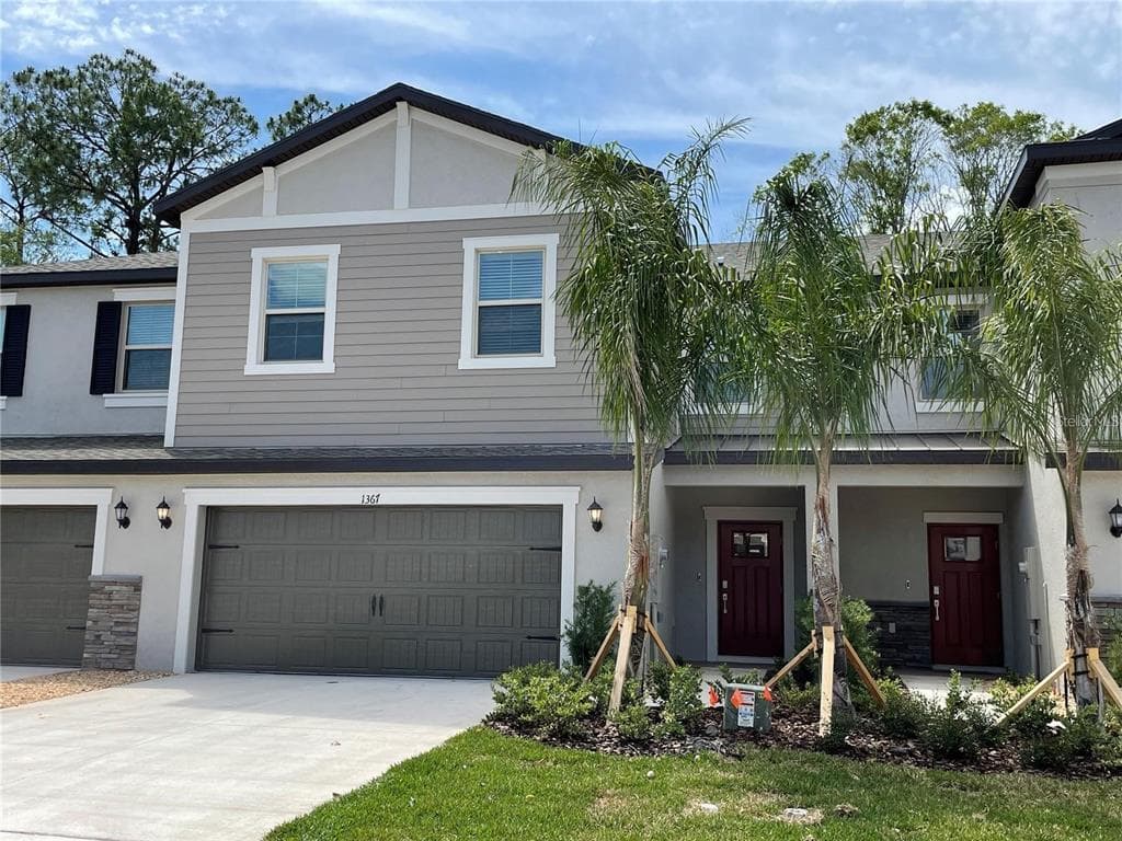 1367 WHITE FOX RUN LUTZ, FL 33549