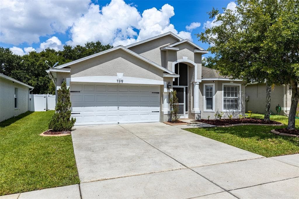 7319 NEWHALL PASS LANE WESLEY CHAPEL, FL 33545