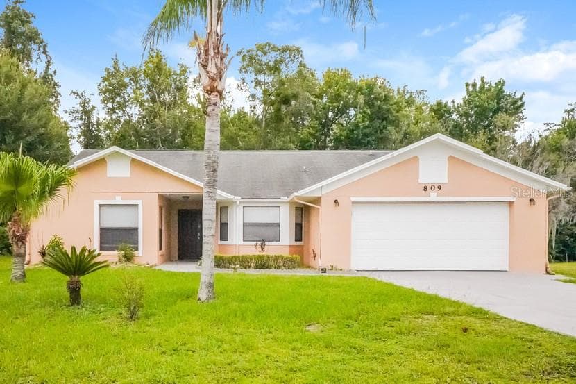 809 TOLEDO COURT KISSIMMEE, FL 34758