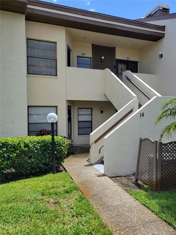 2866 COUNTRYBROOK DRIVE UNIT 14 PALM HARBOR, FL 34684