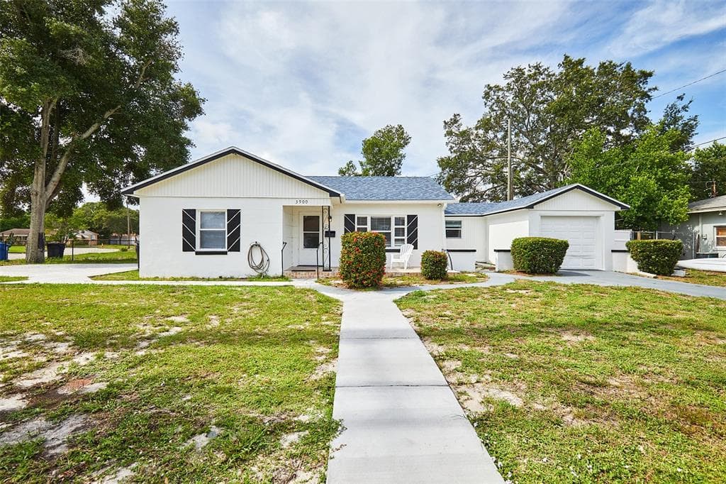 3900 1ST AVENUE S ST PETERSBURG, FL 33711