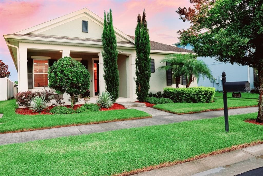 32624 COLDWATER CREEK LOOP WESLEY CHAPEL, FL 33545