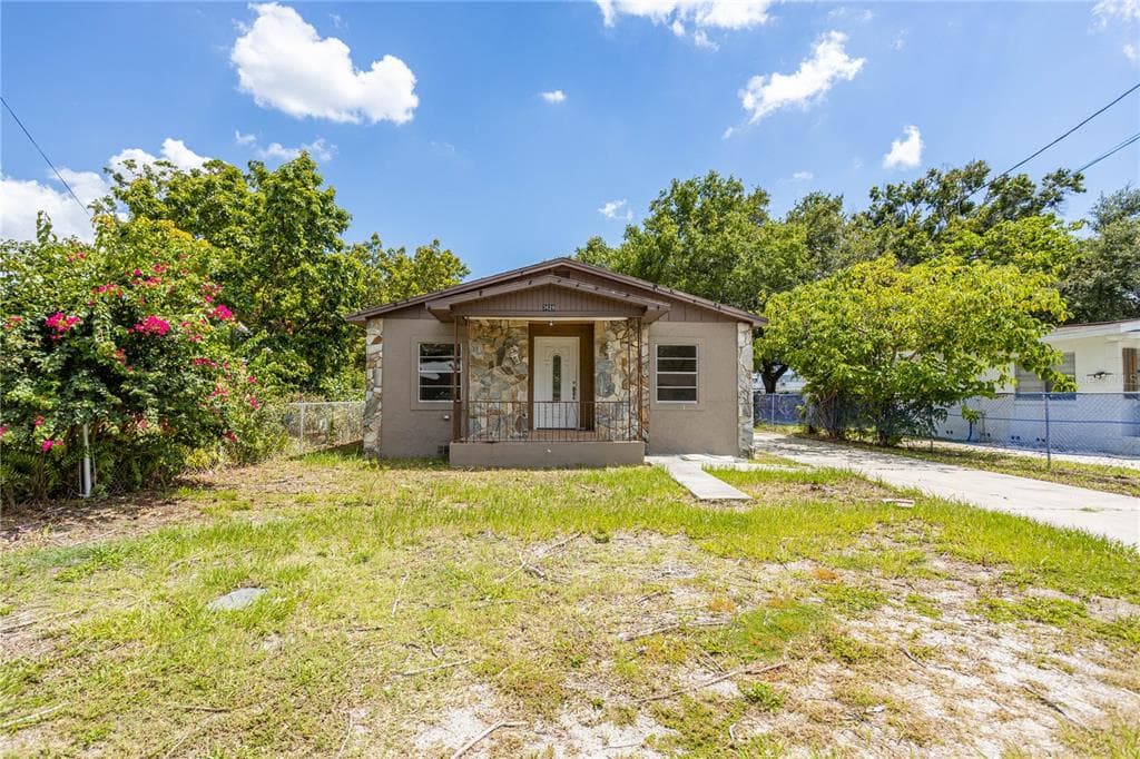 3628 W CHERRY ST TAMPA, FL 33607