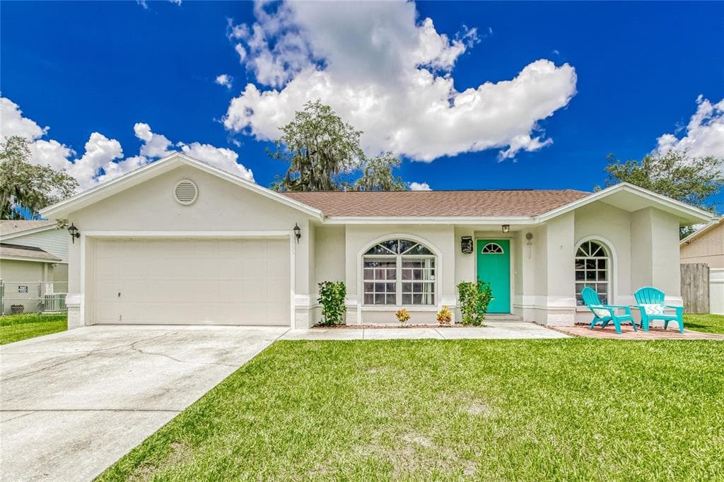 3923 CREEK WOODS DRIVE PLANT CITY, FL 33563