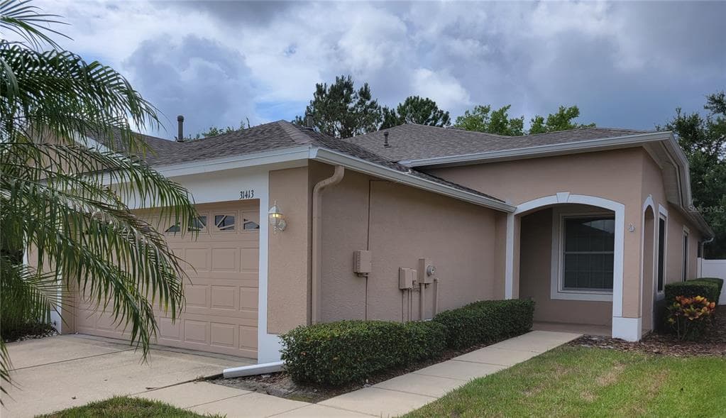31413 SHAKER CIRCLE WESLEY CHAPEL, FL 33543