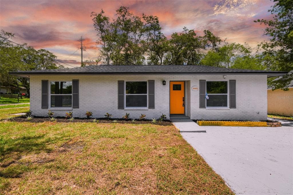 10402 N WOODMERE ROAD TAMPA, FL 33617