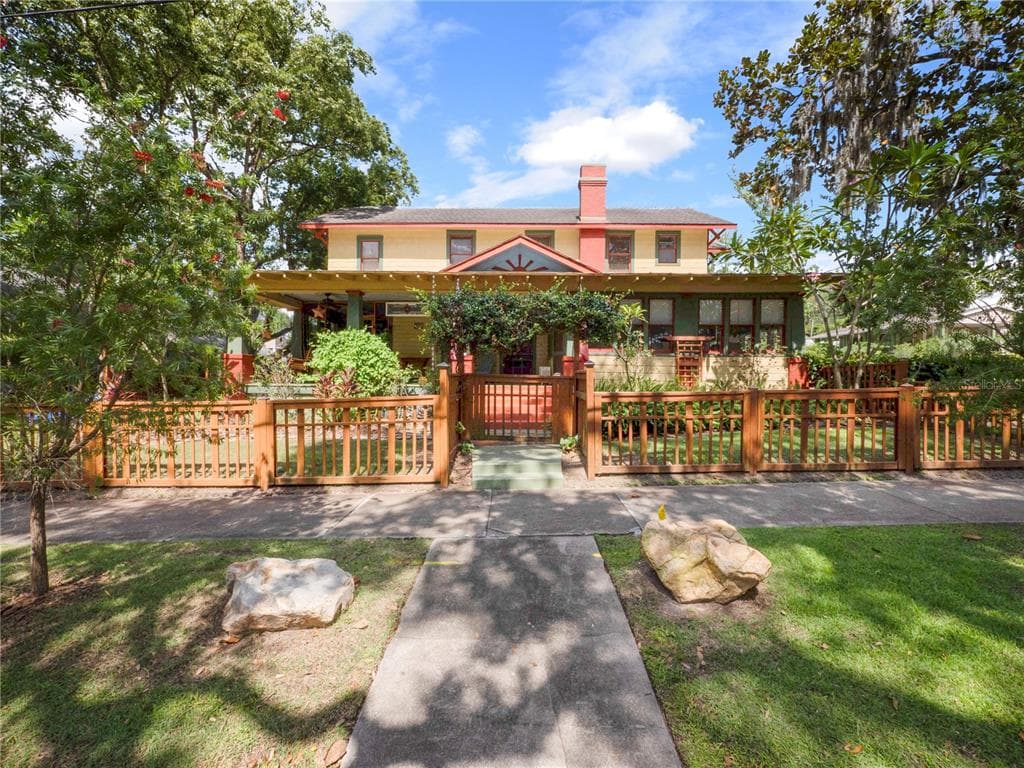 724 SUCCESS AVENUE LAKELAND, FL 33801