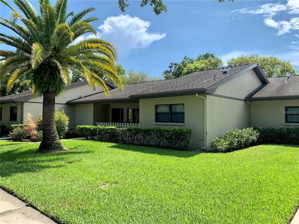 240 JAMES COURT OLDSMAR, FL 34677
