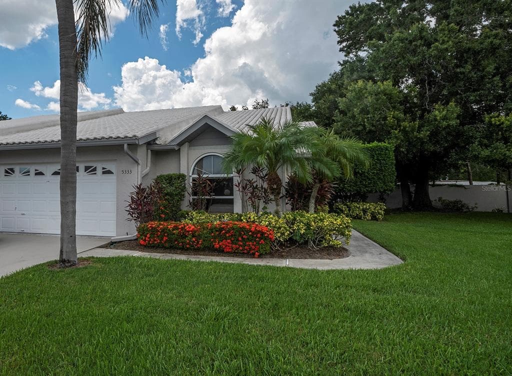 5333 KELLY DRIVE UNIT 6 SARASOTA, FL 34233