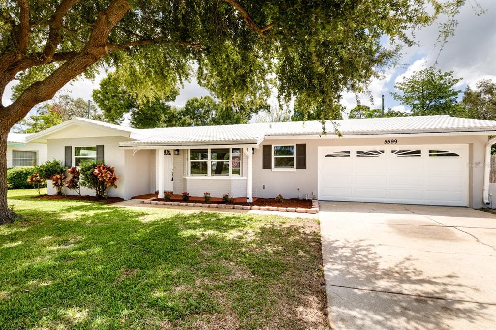 5599 110TH WAY SEMINOLE, FL 33772