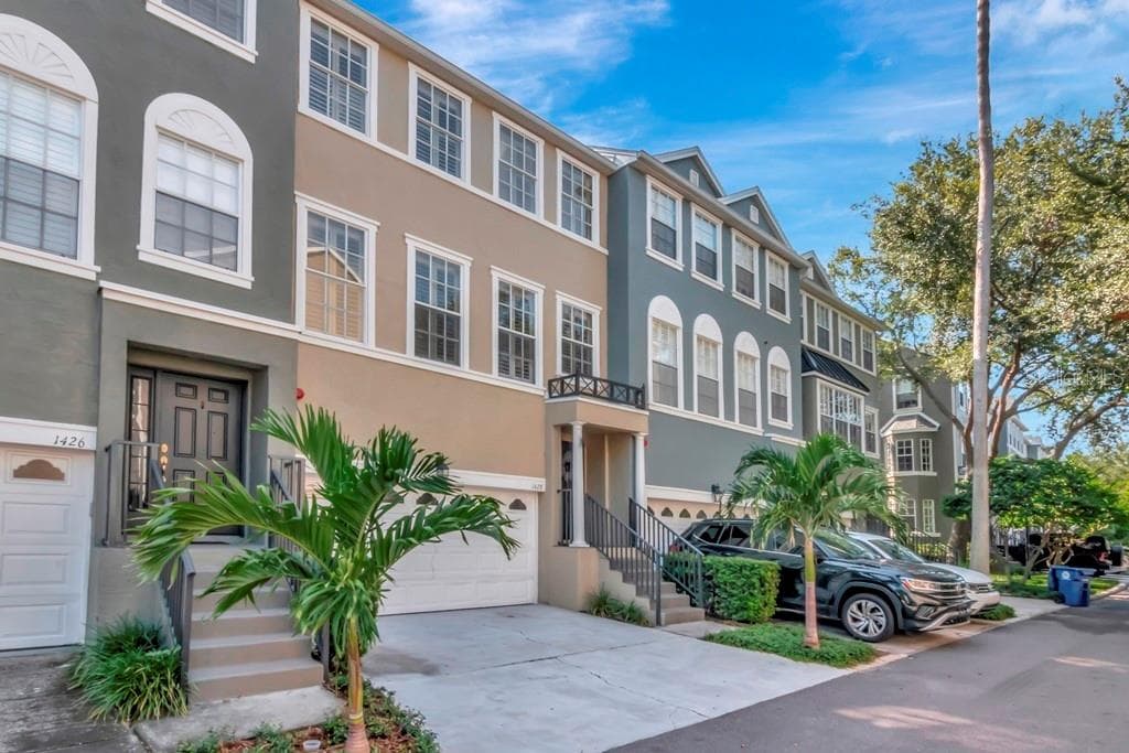 1428 HARBOUR WALK ROAD TAMPA, FL 33602