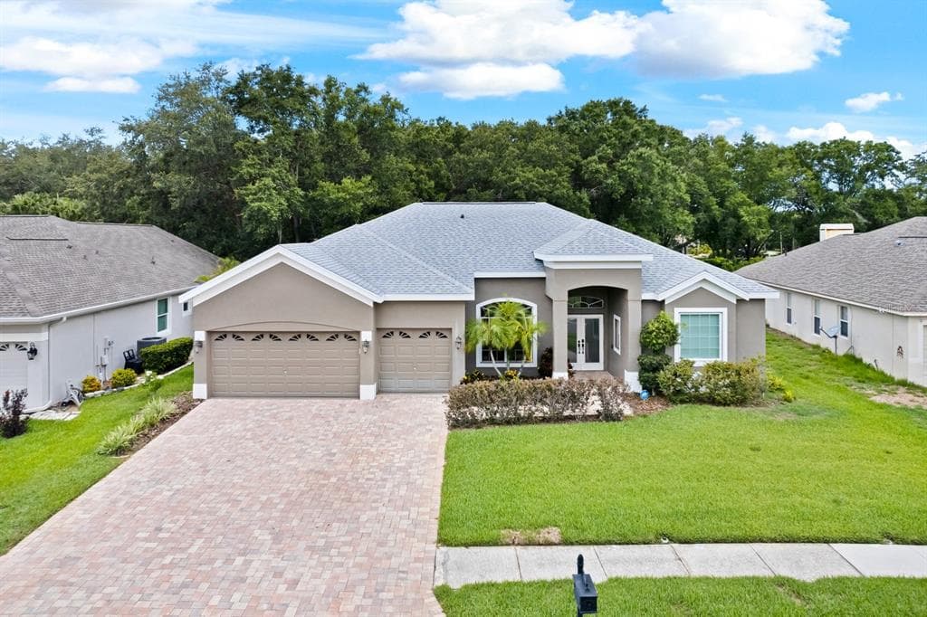 5208 KARLSBURG PLACE PALM HARBOR, FL 34685