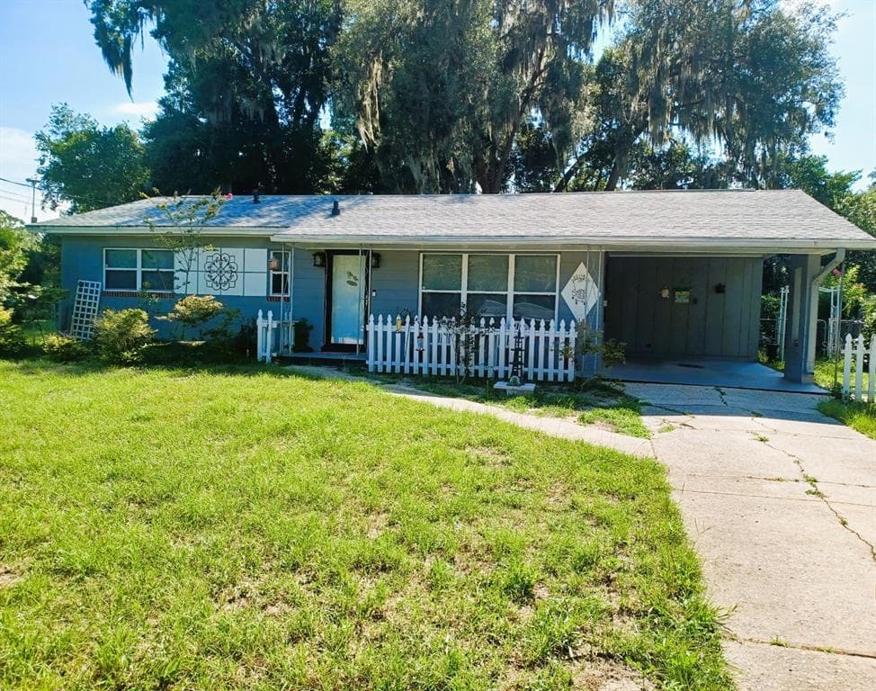 1824 SHERMAN AVENUE PALATKA, FL 32177