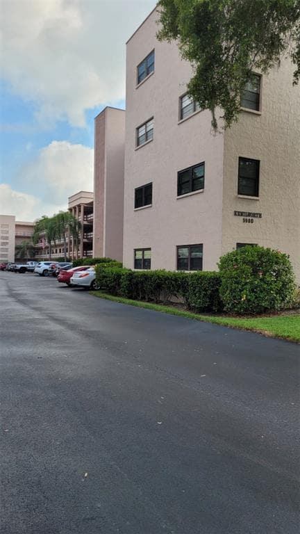 5980 80TH STREET N UNIT 103 ST PETERSBURG, FL 33709