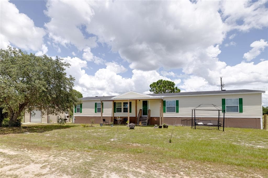 43180 DIXIE DRIVE PAISLEY, FL 32767