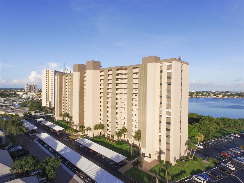 7050 SUNSET DRIVE S UNIT 707 SOUTH PASADENA, FL 33707