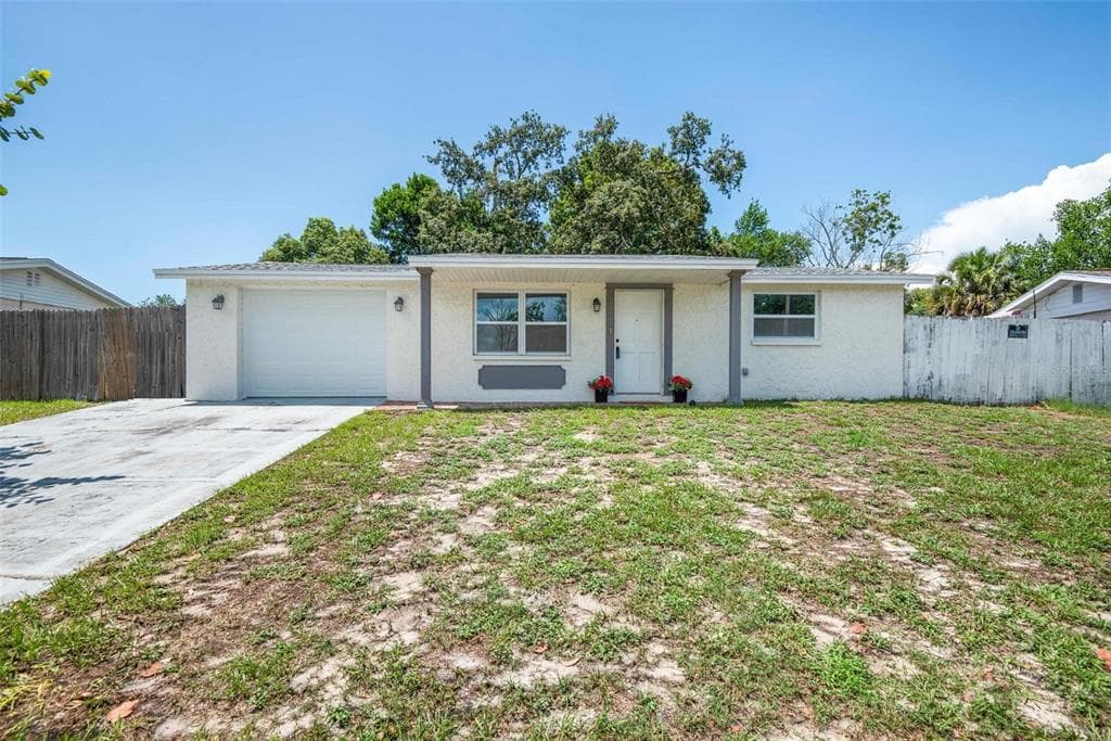 7805 TREASURE POINTE DRIVE PORT RICHEY, FL 34668