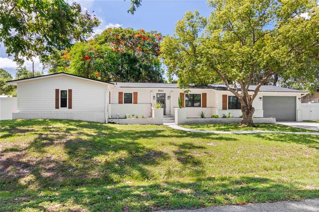 531 BURKE ROAD VENICE, FL 34293