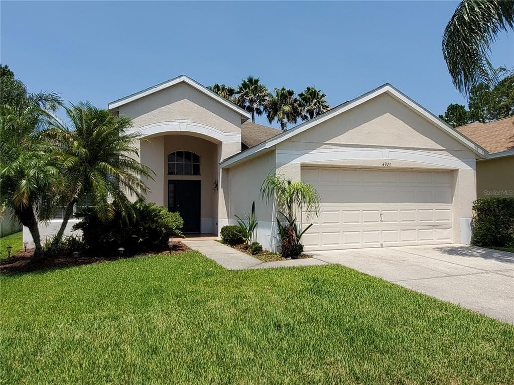 4925 PENNECOTT WAY WESLEY CHAPEL, FL 33544
