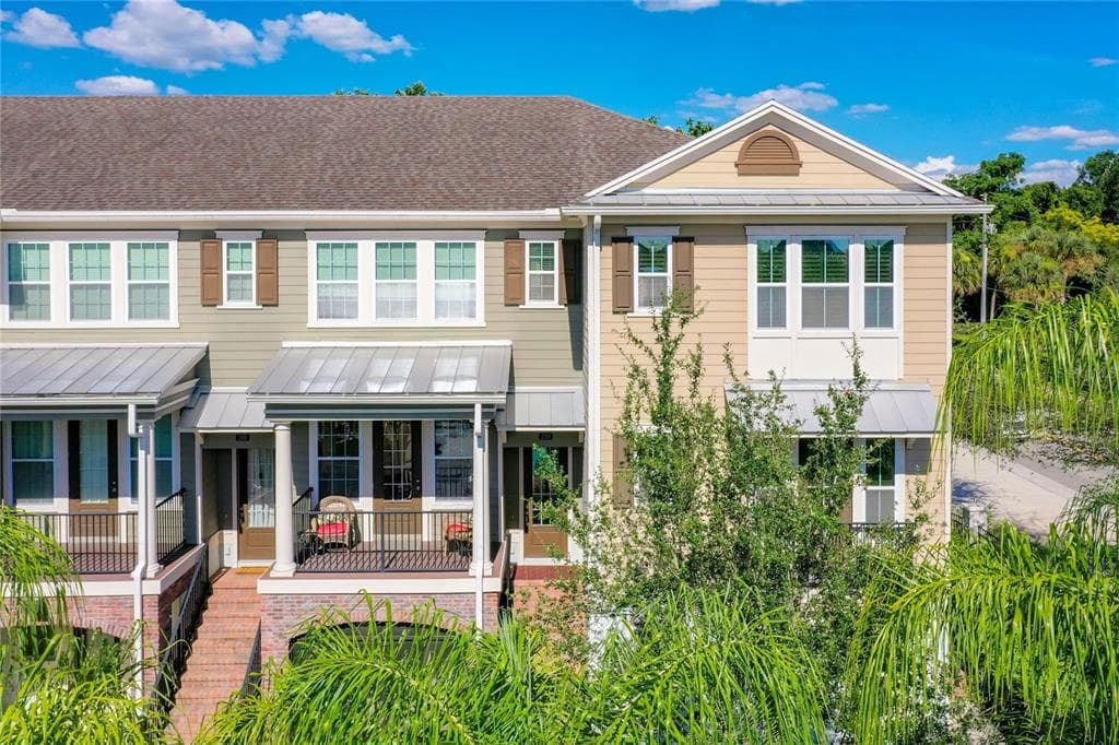 210 QUEEN PALM COURT ALTAMONTE SPRINGS, FL 32701