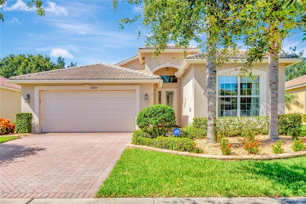16022 GOLDEN LAKES DRIVE WIMAUMA, FL 33598