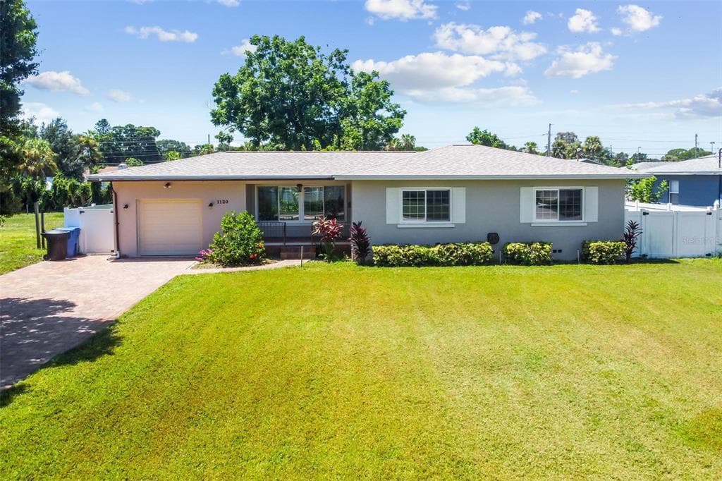 1120 ALCAZAR WAY S ST PETERSBURG, FL 33705