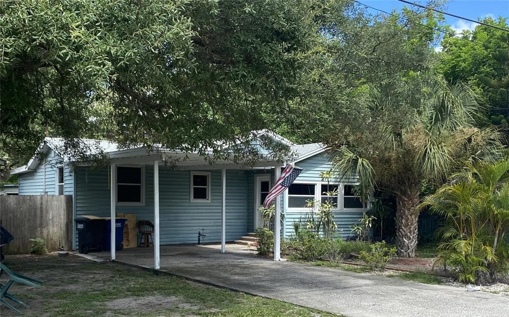 1516 S MICHIGAN AVENUE CLEARWATER, FL 33756