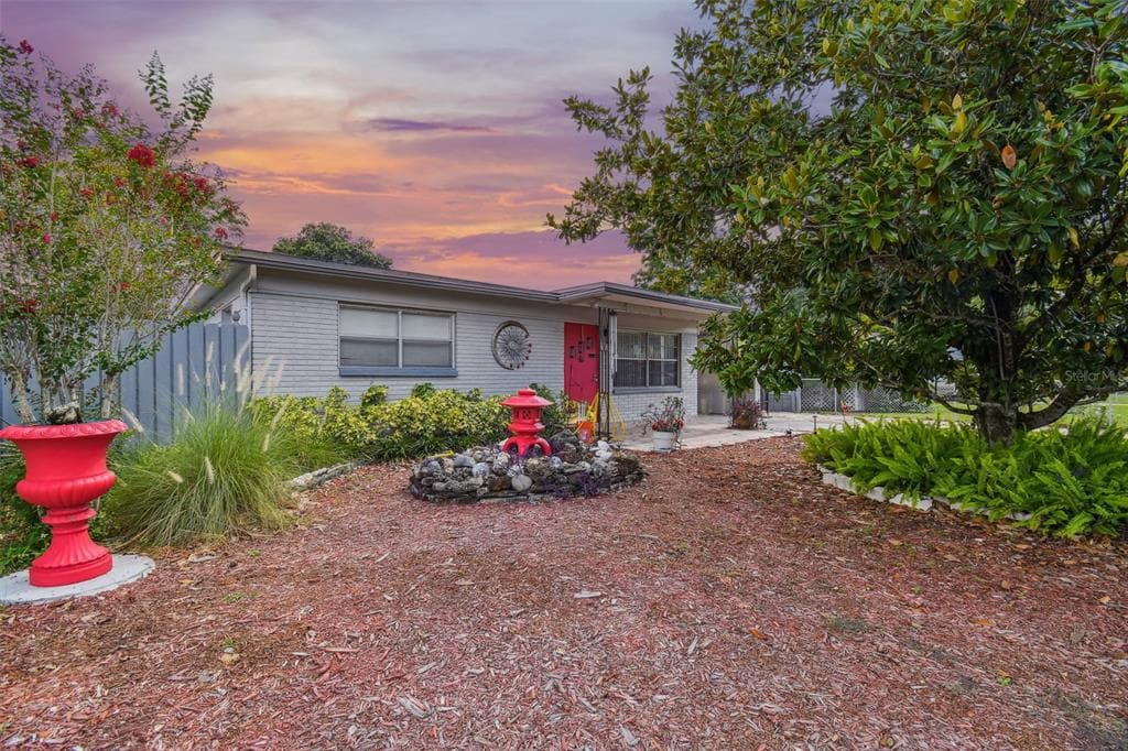 142 MELANIE LANE BRANDON, FL 33510