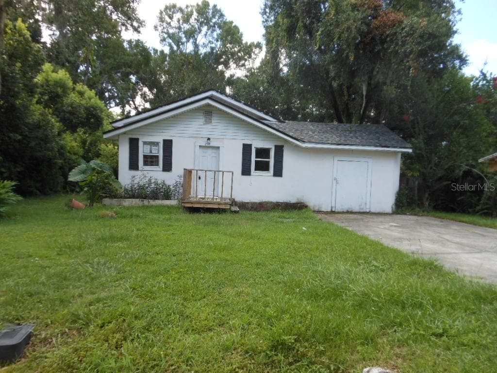 214 W CARVER STREET LAKELAND, FL 33805