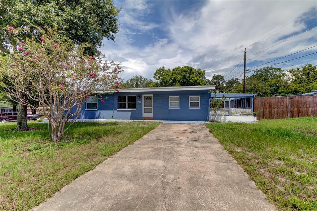 1241 S EVERGREEN AVE CLEARWATER, FL 33756