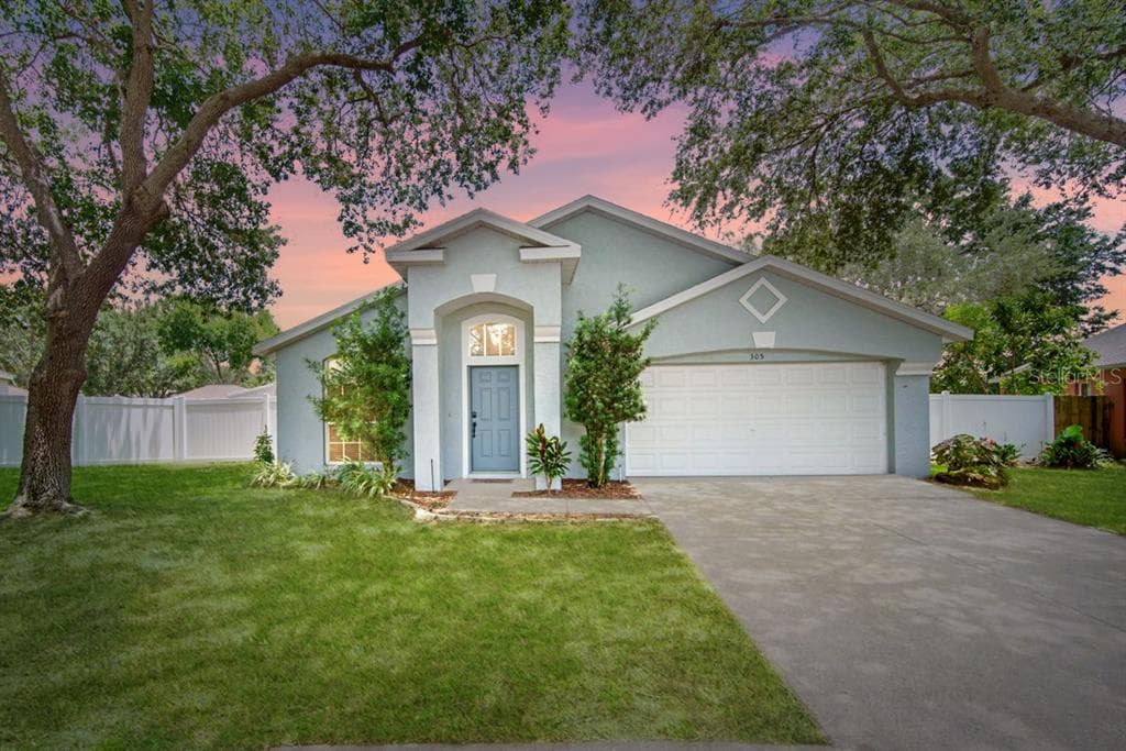 305 CHARDONNAY PLACE VALRICO, FL 33594