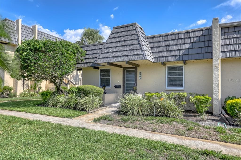 2101 CORDOVA GREEN SEMINOLE, FL 33777