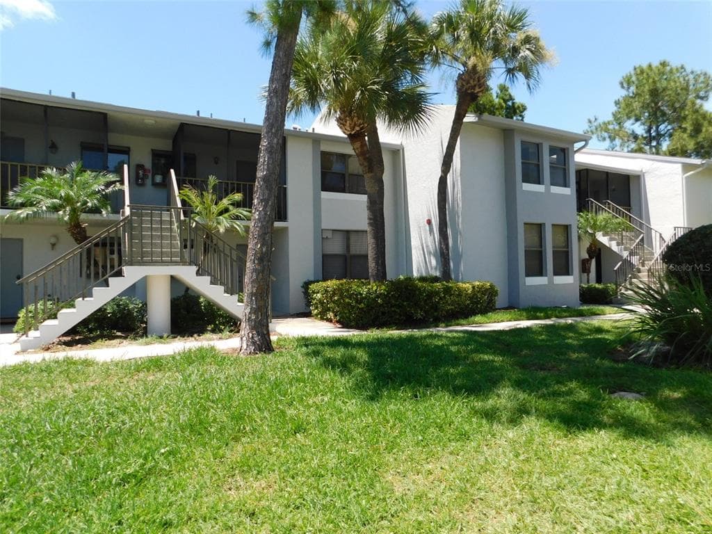 2017 SKIMMER COURT W UNIT 426 CLEARWATER, FL 33762