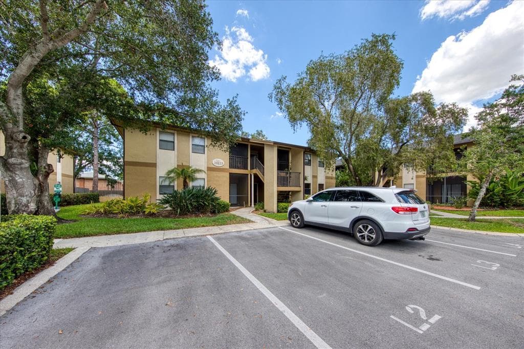 10123 SAILWINDS BOULEVARD S UNIT 202 LARGO, FL 33773