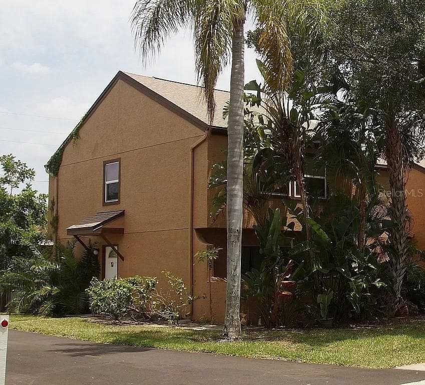 1833 CLEARBROOKE DRIVE CLEARWATER, FL 33760