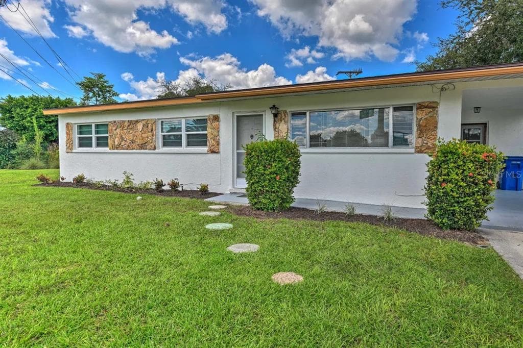 6632 26TH STREET W BRADENTON, FL 34207