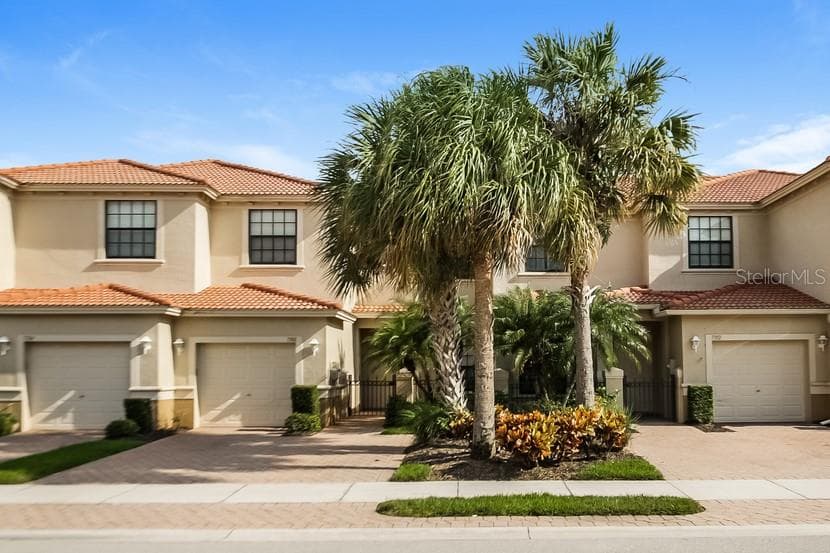 7388 BRISTOL CIRCLE NAPLES, FL 34120