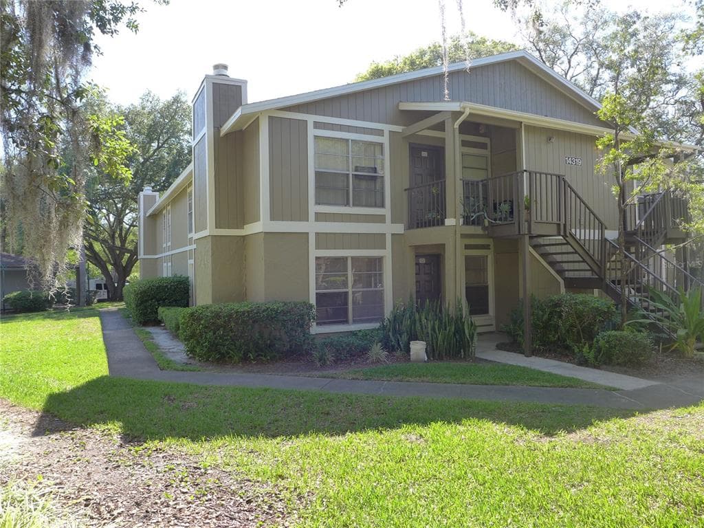 14319 HANGING MOSS CIRCLE UNIT 102 TAMPA, FL 33613
