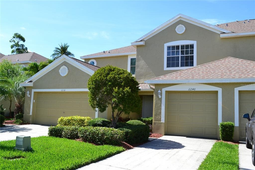 11240 KAPOK GRAND CIRCLE MADEIRA BEACH, FL 33708
