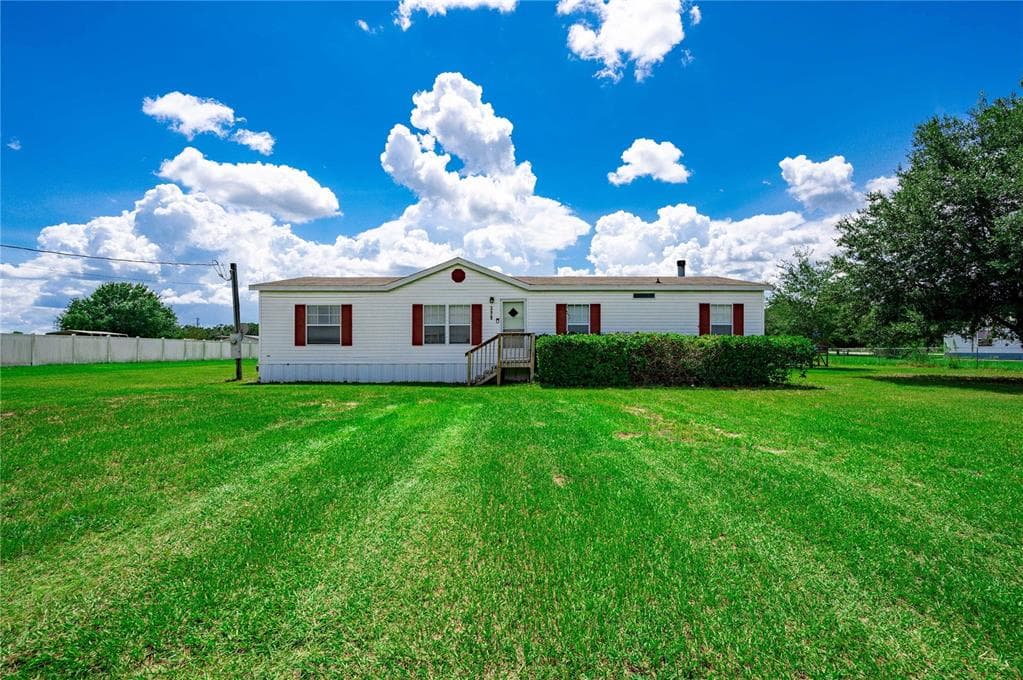 3429 DRUM ROAD ZEPHYRHILLS, FL 33541