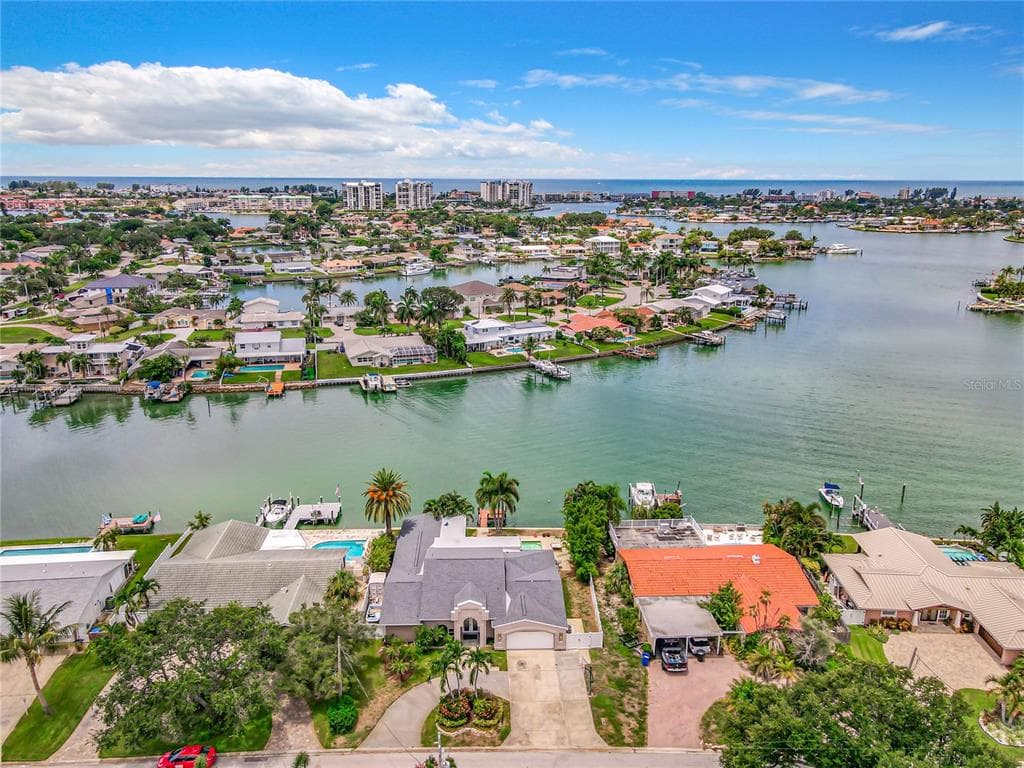 7930 9TH AVENUE S ST PETERSBURG, FL 33707