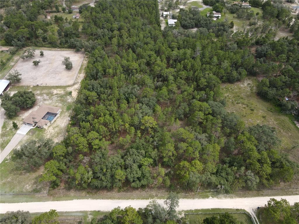 CHARLTON DRIVE WEEKI WACHEE, FL 34614