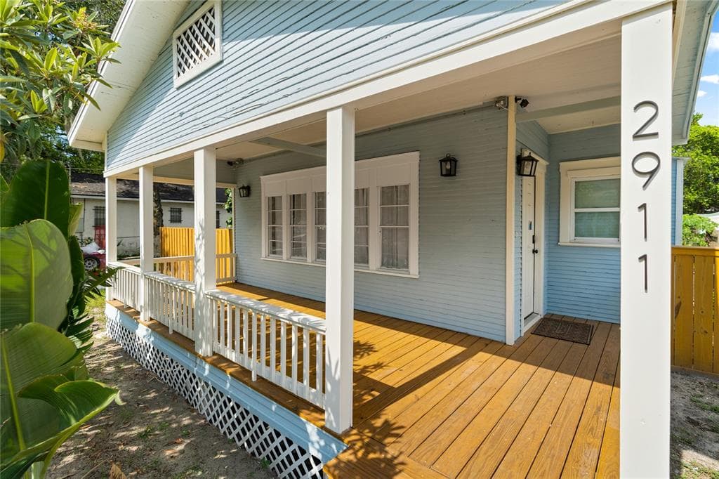 2911 N HIGHLAND AVENUE UNIT B TAMPA, FL 33602
