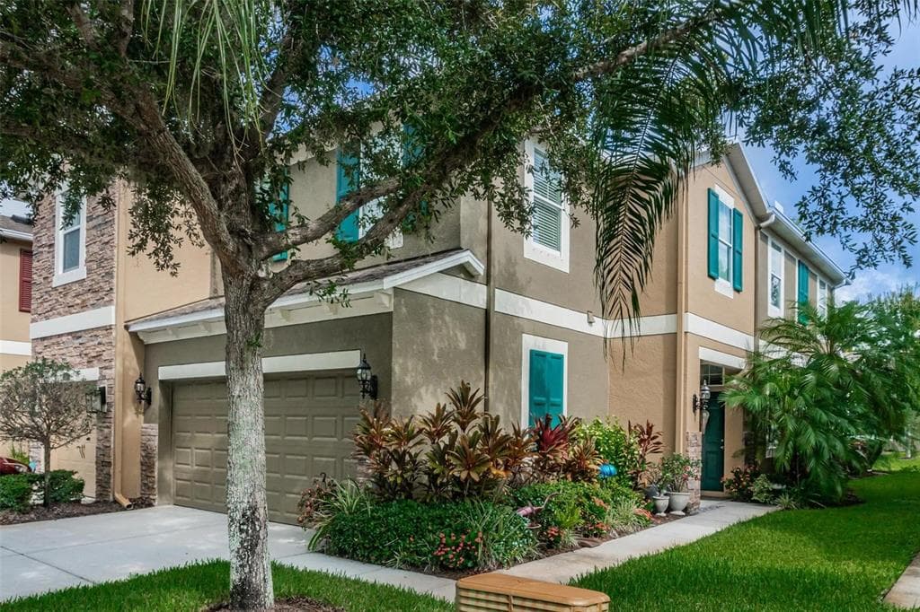 12516 SHIREBROOK COURT TAMPA, FL 33626