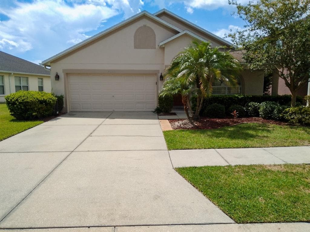 4022 WATERVILLE AVENUE WESLEY CHAPEL, FL 33543