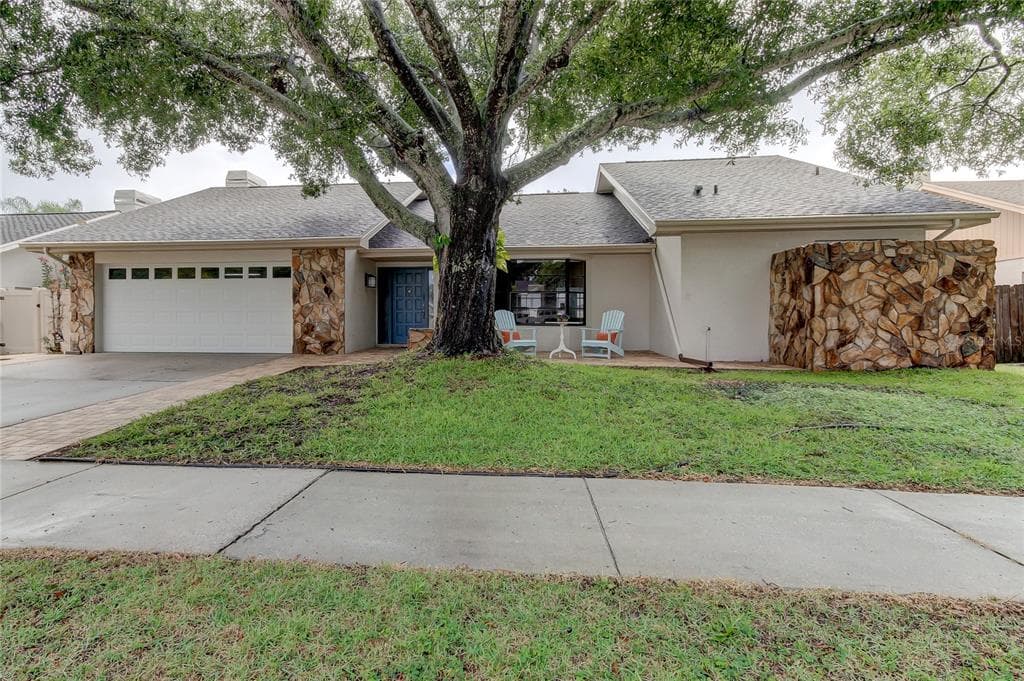 1110 BRAMBLEWOOD DRIVE