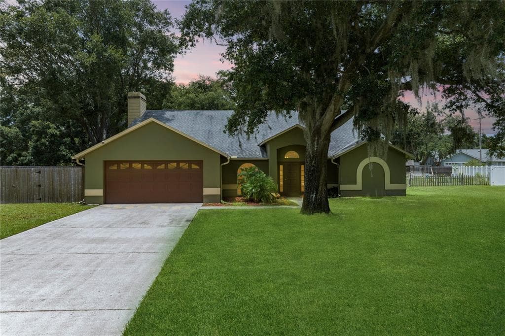 408 LOCH DEVON DRIVE LUTZ, FL 33548